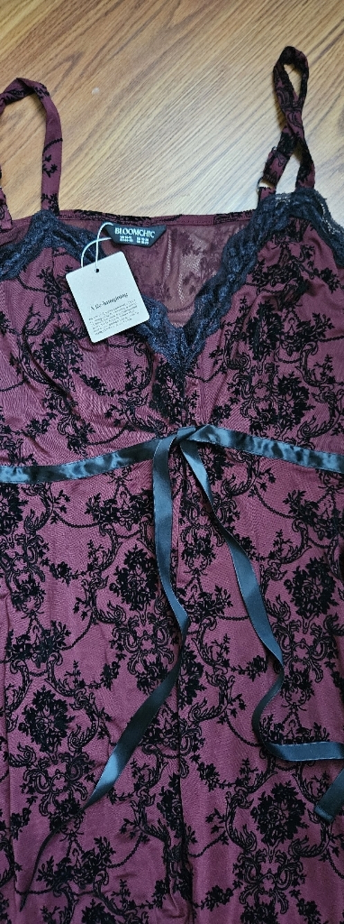 BloomChic Burgundy and Black Lingerie Set Sz 1X - Picture 11 of 12